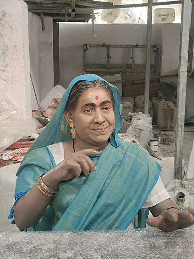 SMT. SARAJINI NAIDU