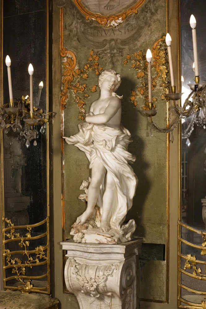 MOTHER MARRY STATUE
